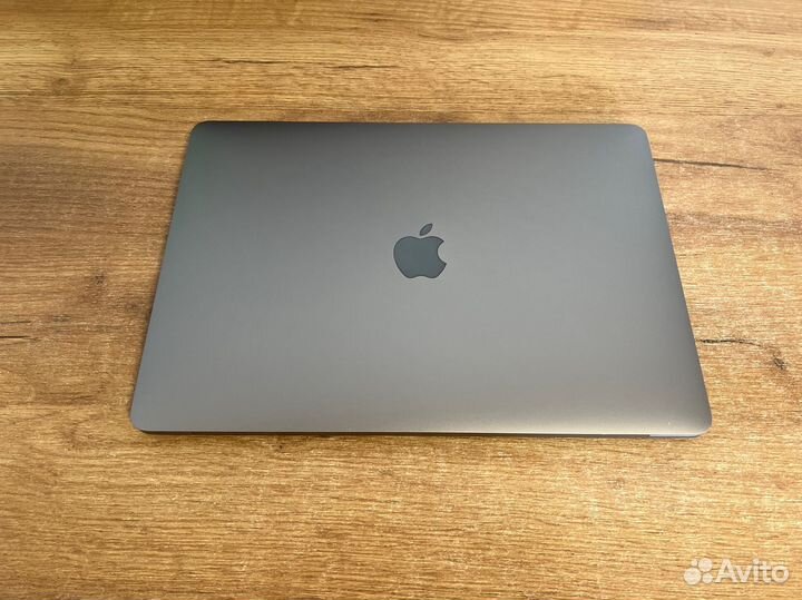 MacBook Pro 13 2020 i7 32 gb/512 gb SSD