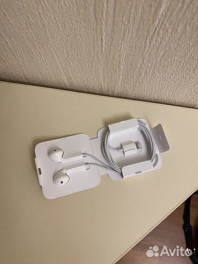 Наушники apple earpods lightning