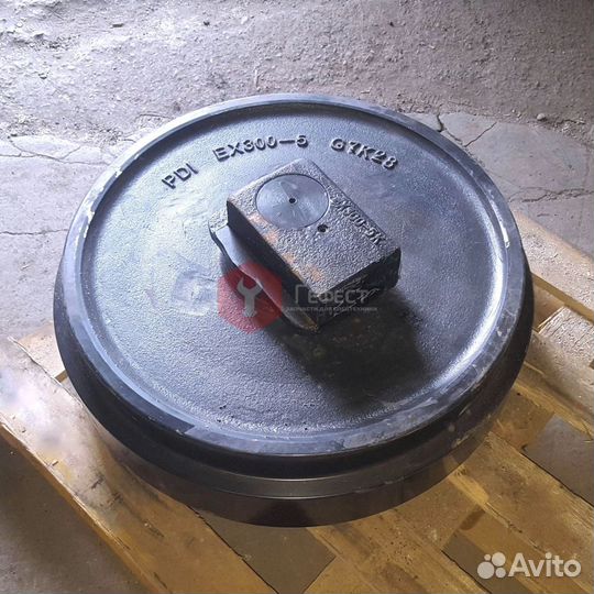 Колесо направляющее JCB JS205 215/12230
