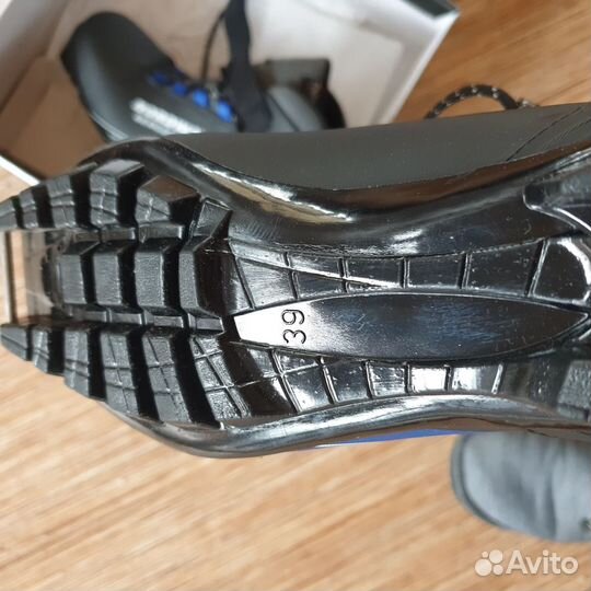 Лыжные ботинки