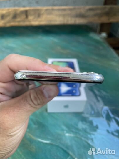 iPhone X, 64 ГБ