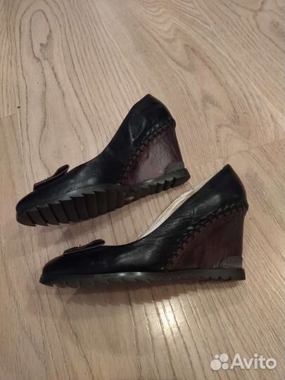 Туфли женские 39 размер новые