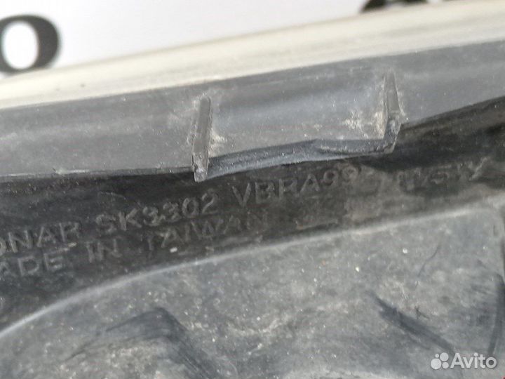 Фара левая Volkswagen Bora/Jetta