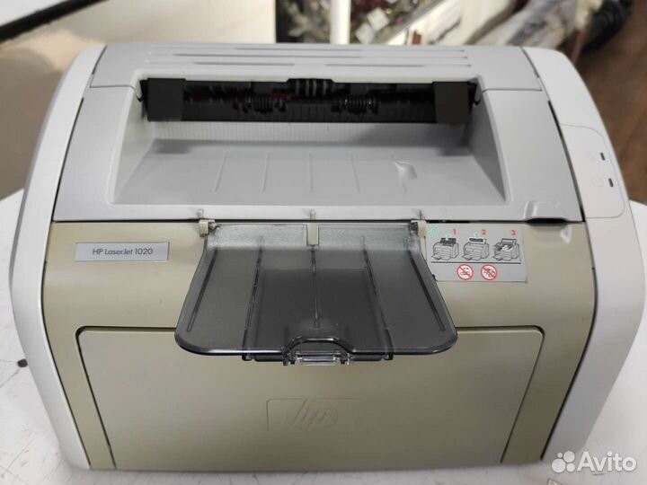 Принтер HP LaserJet 1020