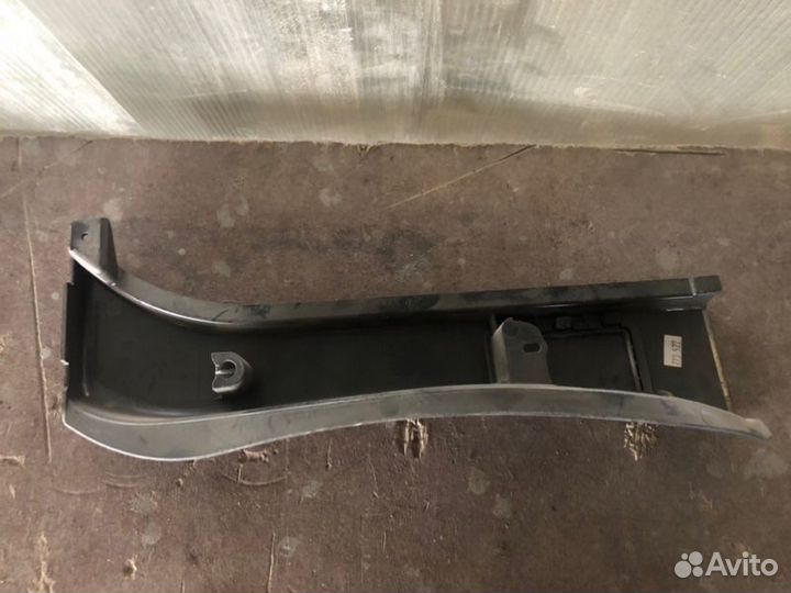 Обшивка багажника правая Bmw X5 E70