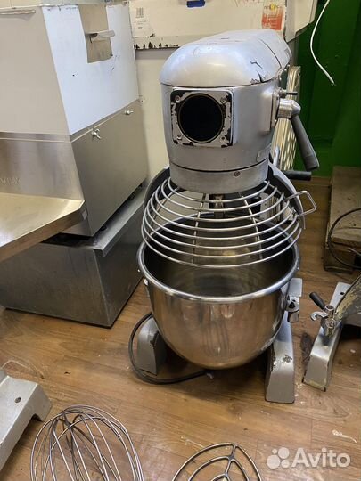 Миксер планетарный