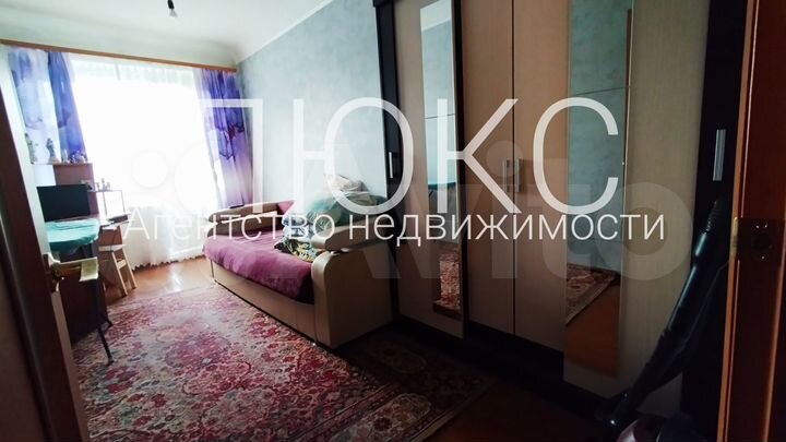 3-к. квартира, 57 м², 3/3 эт.