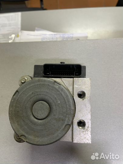 Блок ABS (насос) citroen C5 (2008)