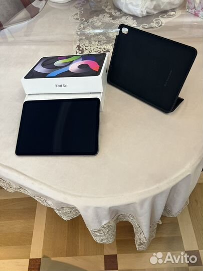 iPad air 4 2020 64gb Wi-Fi