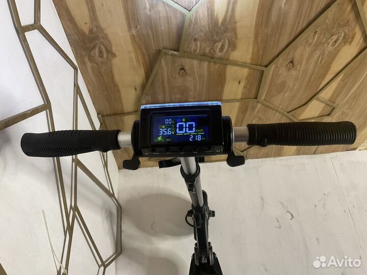 Электронный самокат бу