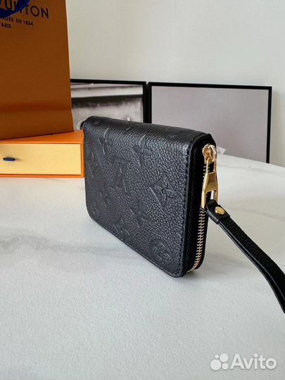 Кошелек для монет Louis Vuitton Zippy Empreinte LV