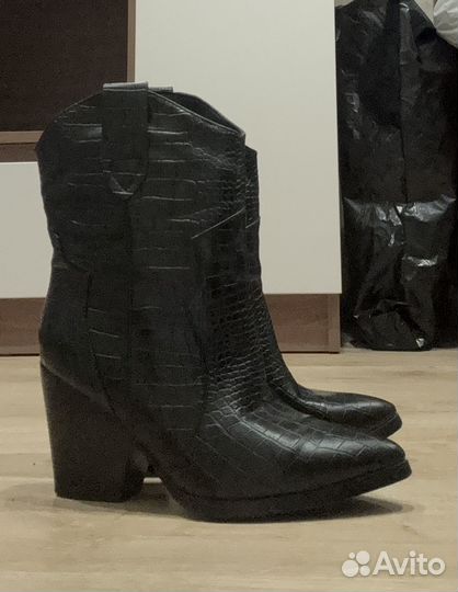 Туфли, сапоги размер 37.5,38,39,40