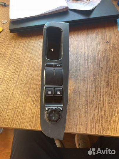 Блок управления стеклопадьемниками priora1