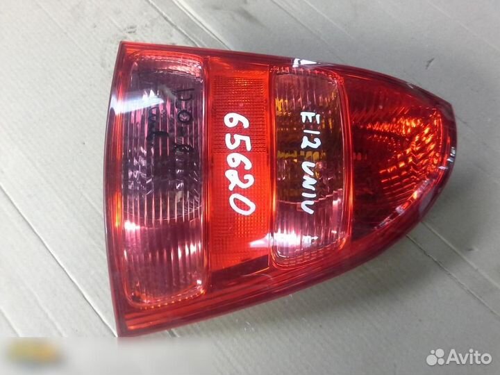 Фонарь задний правый Toyota Corolla E12 2001-2006