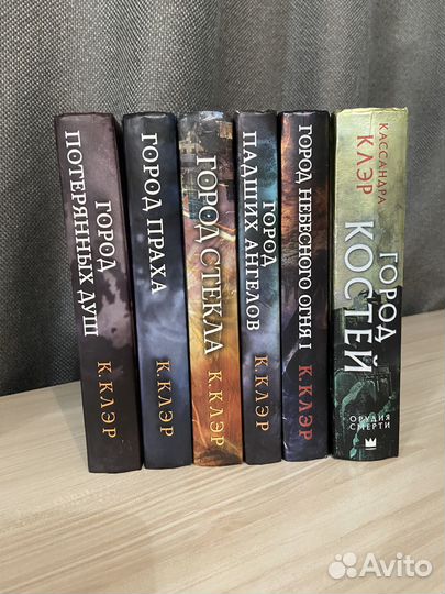 Продам книги