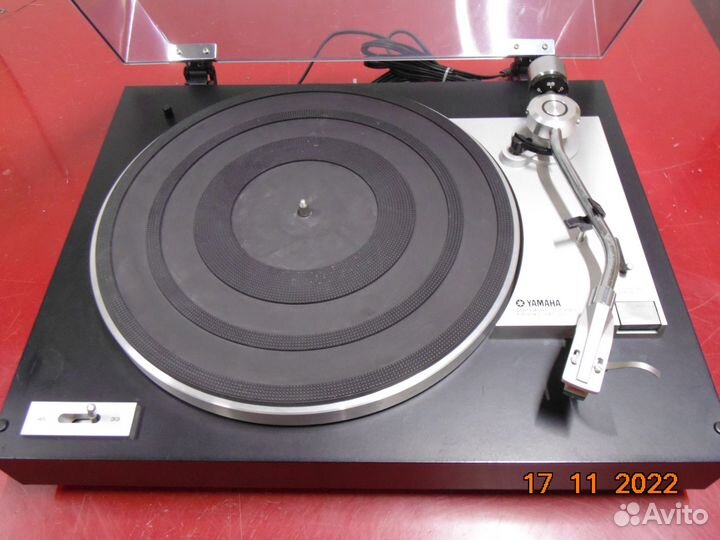 Виниловый проигрыватель yamaha YP-211