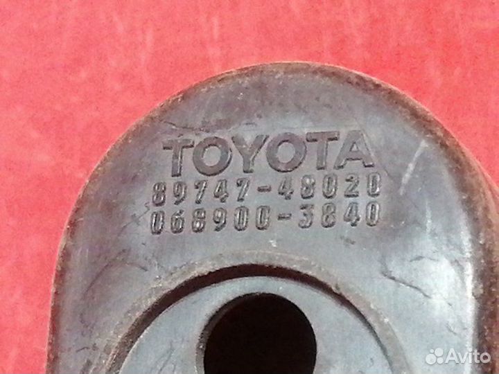 Зуммер центрального замка Toyota