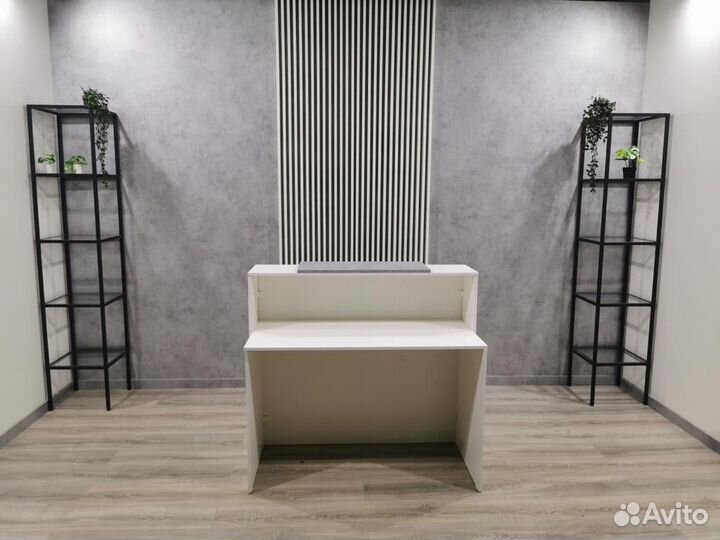 Ресепшн, стойка администратора В наличии