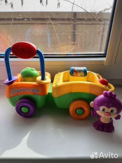 Паровозик fisher price