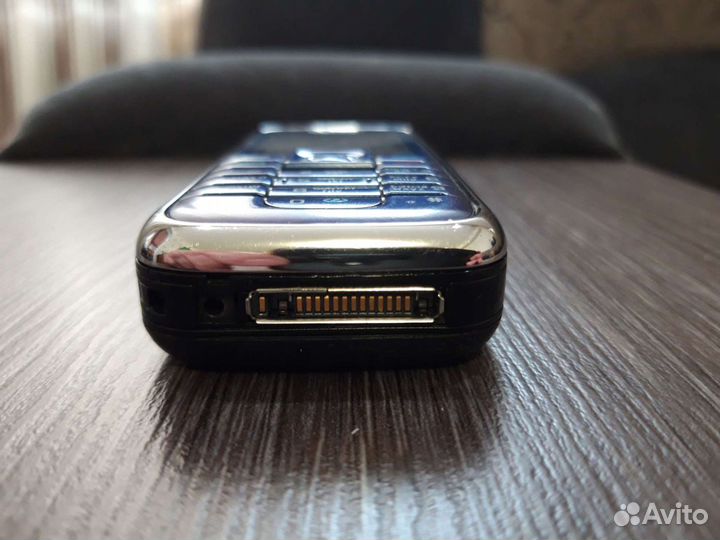 Мобильный телефон nokia 6233