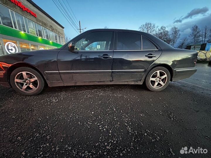 Mercedes-Benz E-класс 2.2 AT, 1999, 251 000 км