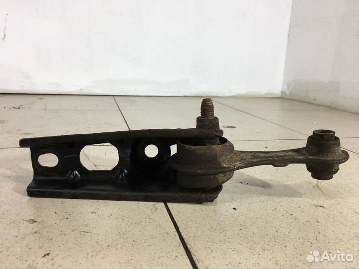 Опора кпп Рено Kaptur