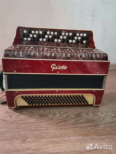 Баян galotta гдр (1950г)