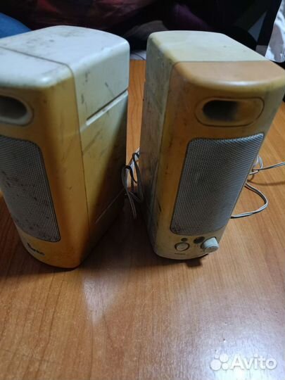 Колонки для компьютера genius