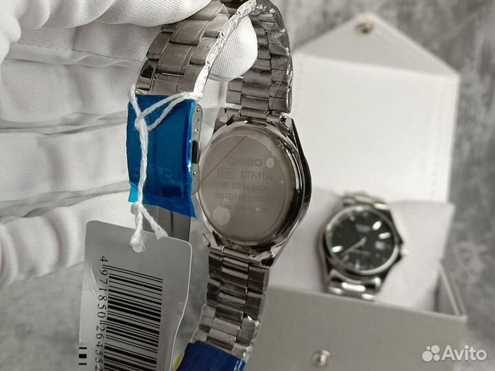 Часы мужские casio white