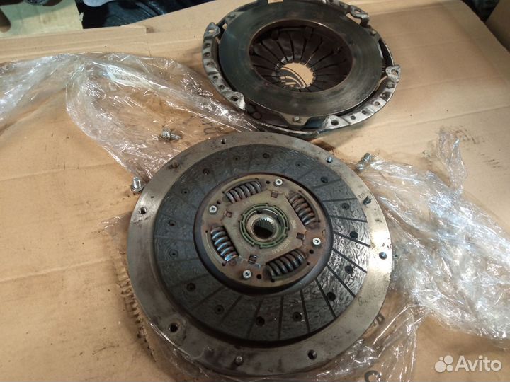 Маховик HR16DE Nissan Qashqai J10 МКПП