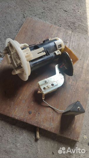 Топливный насос Mitsubishi Lancer 9