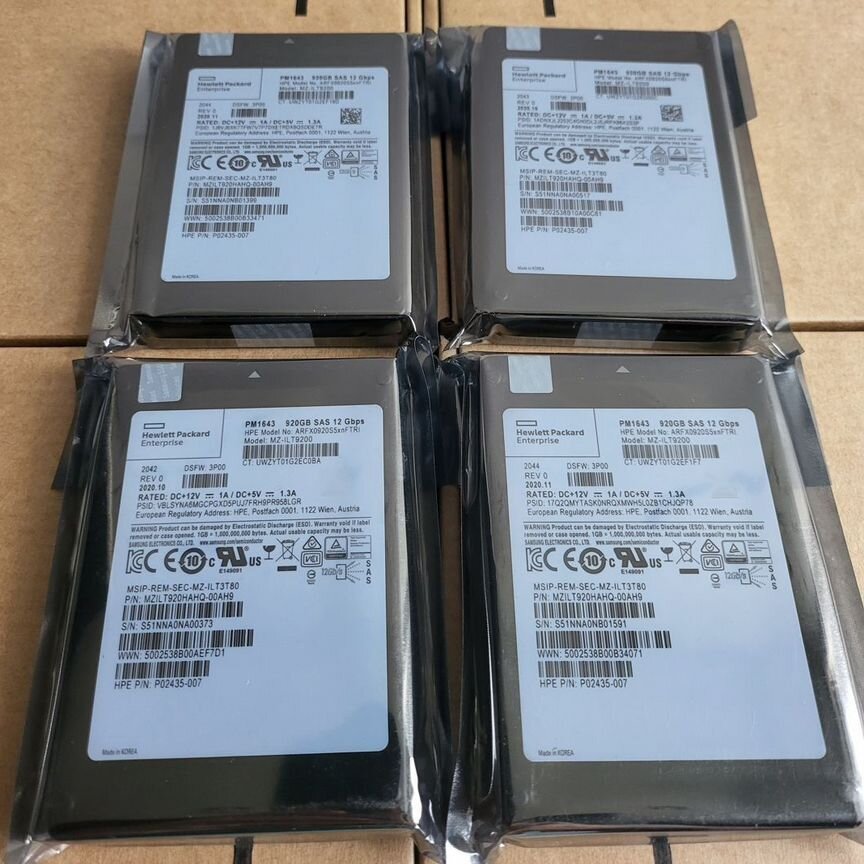 [PM1643] Samsung /Pm 1643 920gb Pm1643