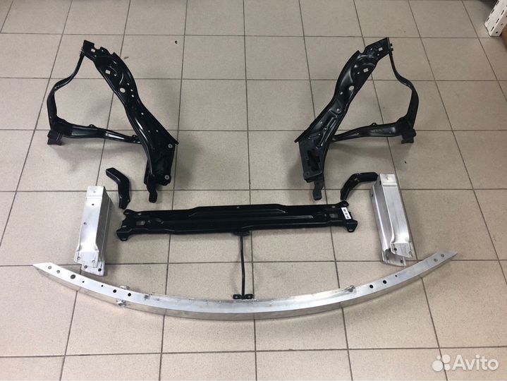 Усилитель панель рамки на Mercedes W212