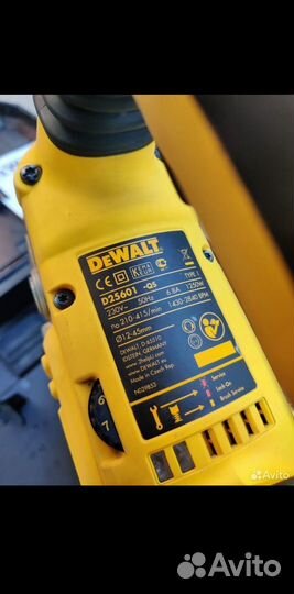 Перфоратор Dewalt sds max