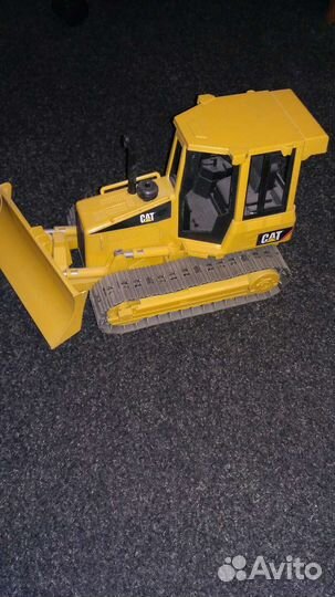 Макет бульдозера