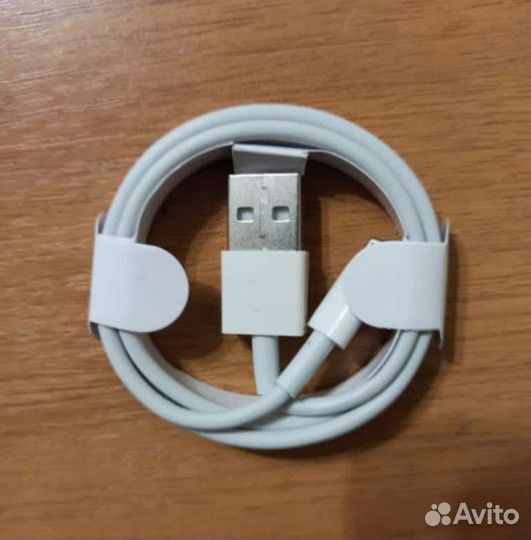 USB кабель Lightning(iPhone, AirPods и iPad)