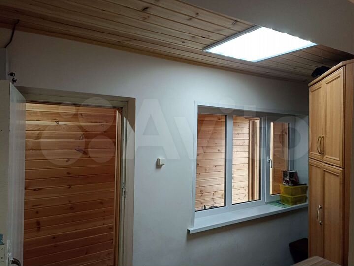 Дом 58 м² на участке 4 сот.