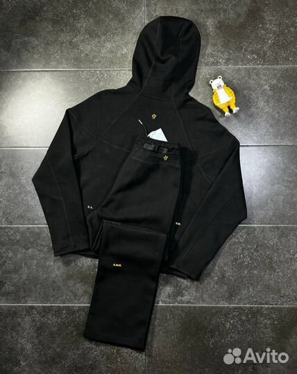 Спортивный костюм Nike nocta