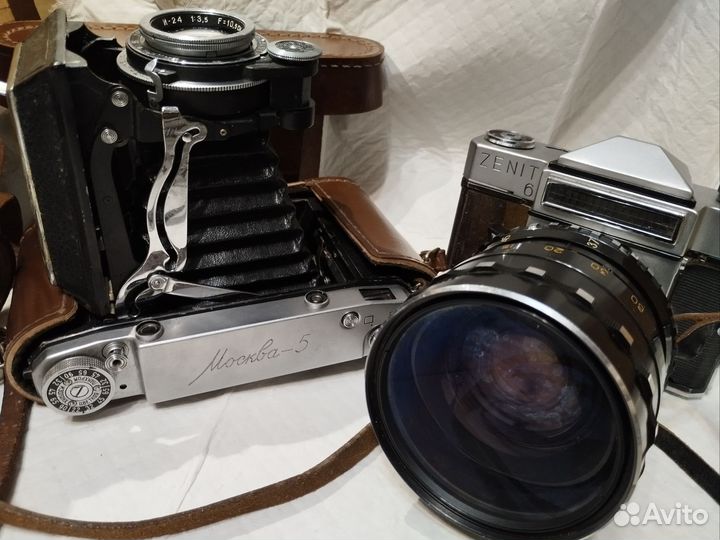 Старые фотоаппараты, объективы, вспышки