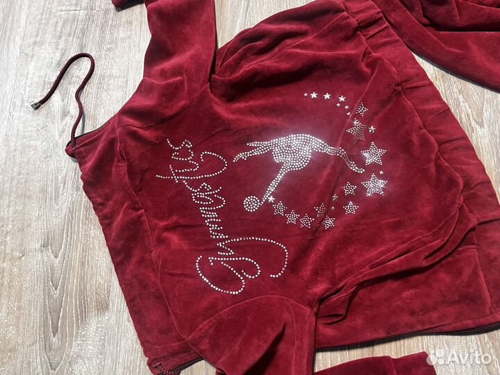 Костюм спортивный для художественной гимнастики