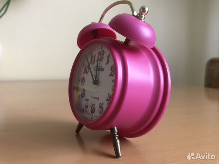 Новые часы будильник Слава,на ходу