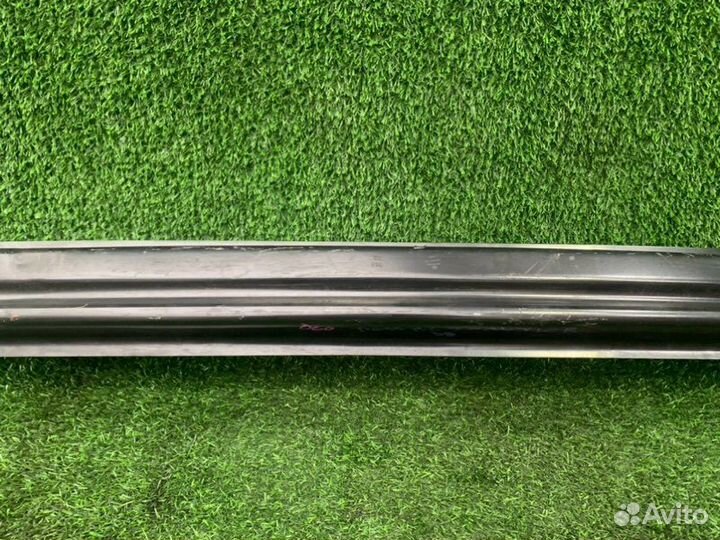 Усилитель бампера задний Volkswagen Passat B6
