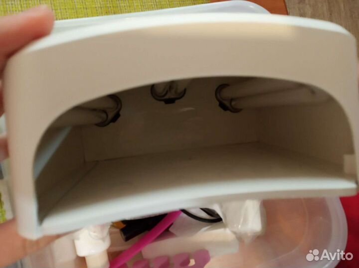 Лампа для сушки ногтей