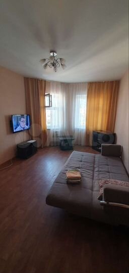 1-к. квартира, 42 м², 8/9 эт.