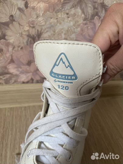 Коньки фигурные 24 размер