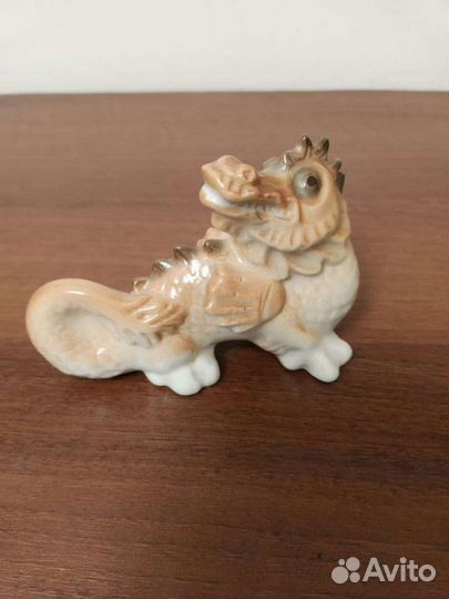 Фарфоровые статуэтки