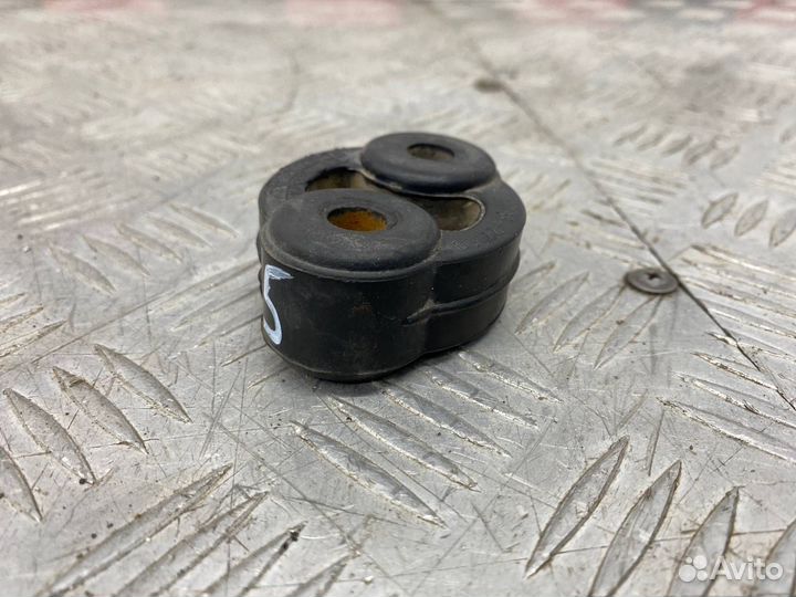 Б/У подушка глушителя (крепления, кронштейн