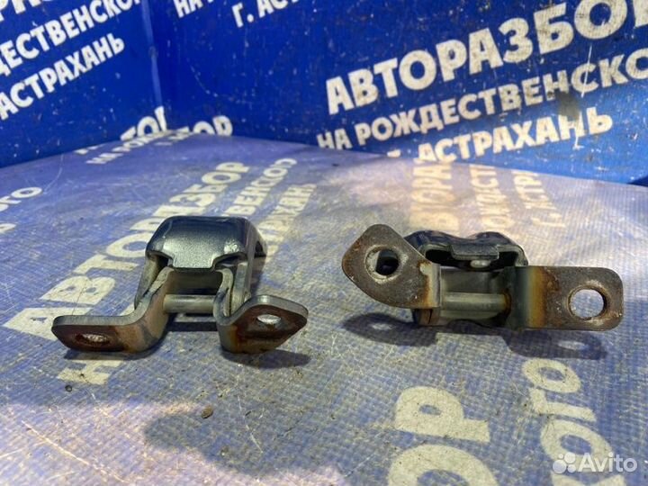 Петля двери Geely Mk седан MR479QA 2008