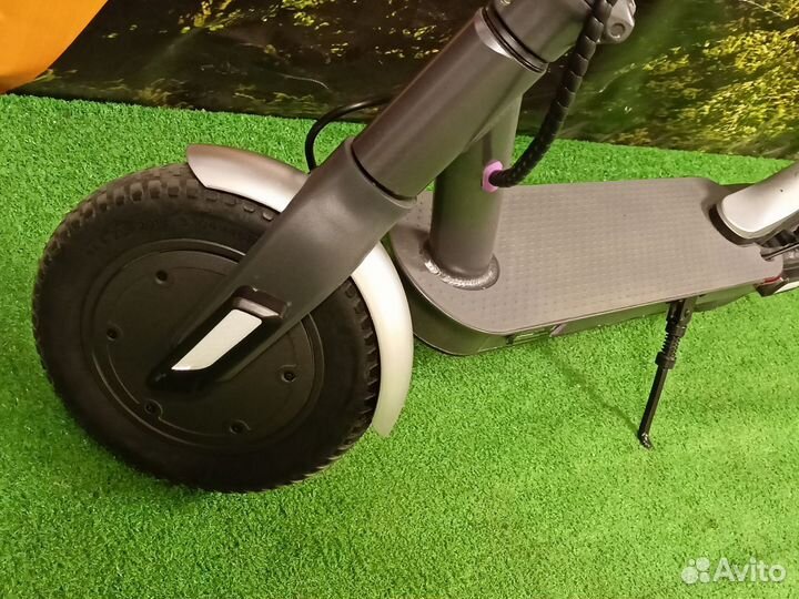 Электросамокат hiper Triumph x100