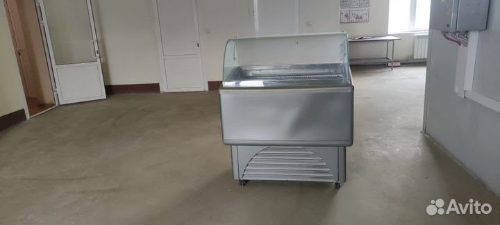 Витрина для мороженого